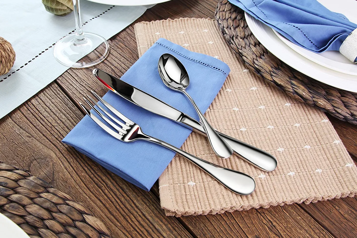 use equipment rental software to rent out silverware on a website